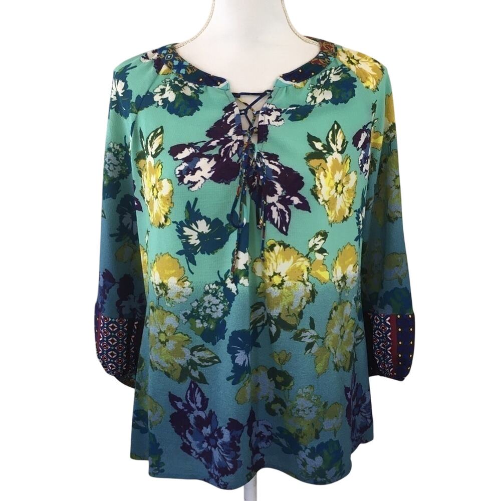 New Directions Boho Floral Top Size Small